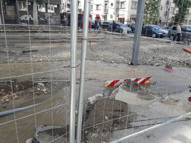 САНИРАН КВАР У БЕОГРАДУ: Вода стиже за пар сати